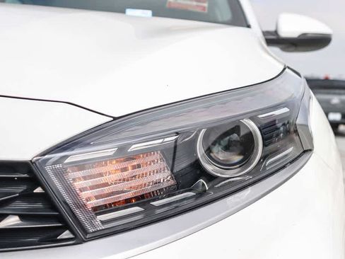 Used 2024 Kia Forte LXS w/ LXS Technology Package FWD image 7