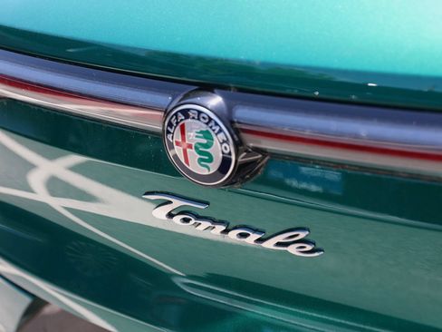 Used 2024 Alfa Romeo Tonale Ti AWD/4WD image 6