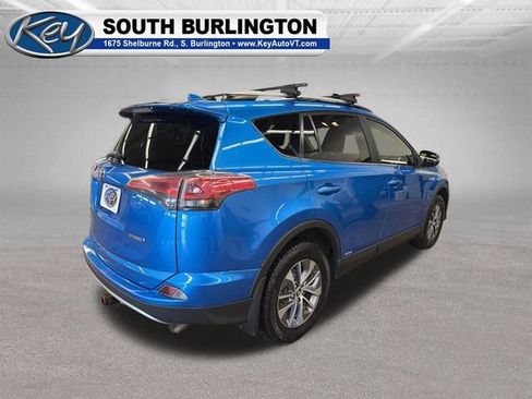 Used 2018 Toyota RAV4 LE AWD/4WD image 7