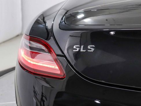 Used 2011 Mercedes-Benz SLS AMG Coupe image 11