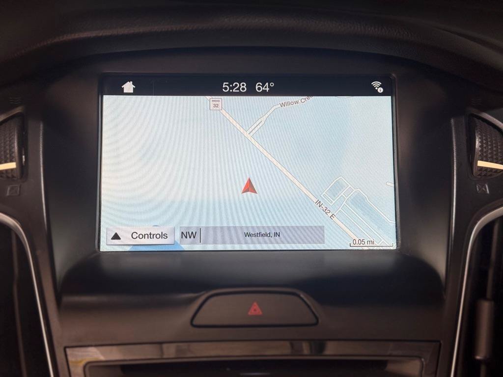Used 2018 Ford Focus Titanium FWD image 31