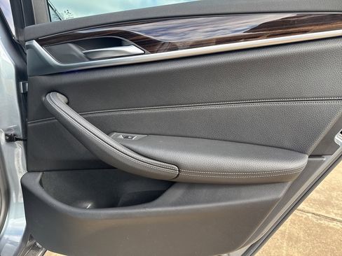 Used 2019 BMW 530i w/ Convenience Package image 16