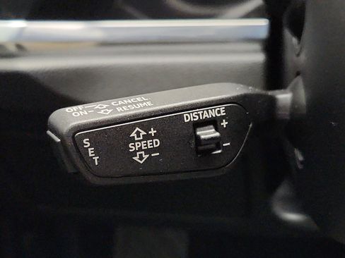 Used 2023 Audi Q3 2.0T Premium Plus w/ Premium Plus Package image 16