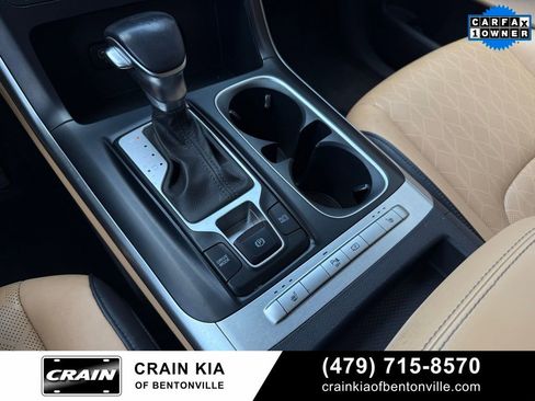Used 2022 Kia Carnival LX FWD image 20