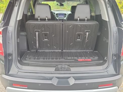 Used 2023 GMC Acadia SLT w/ Trailering Package AWD/4WD image 18