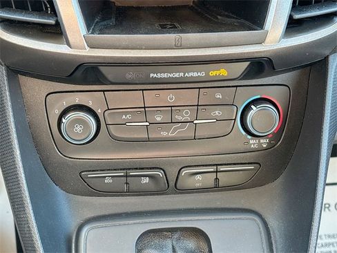 Used 2021 Ford Transit Connect XLT image 25