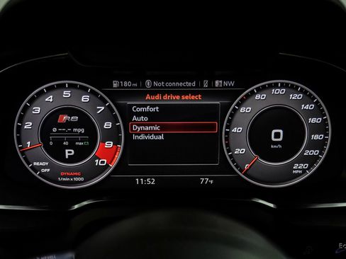 Used 2018 Audi R8 V10 RWD image 86