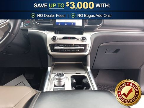 Used 2021 Ford Explorer XLT w/ Equipment Group 202A RWD image 20