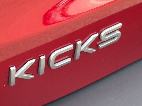 Certified 2026 Nissan Kicks SR w/ Cold Weather Package FWD image 10