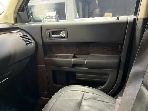 Used 2014 Ford Flex Limited w/ Equipment Group 303A AWD/4WD image 20