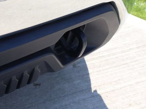 Used 2021 GMC Sierra 1500 4x4 Crew Cab w/ Sierra Value Package image 6