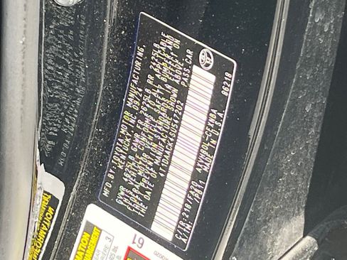 Used 2025 Toyota Camry LE image 29