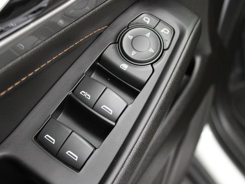 Used 2019 Chevrolet Traverse LT FWD image 18