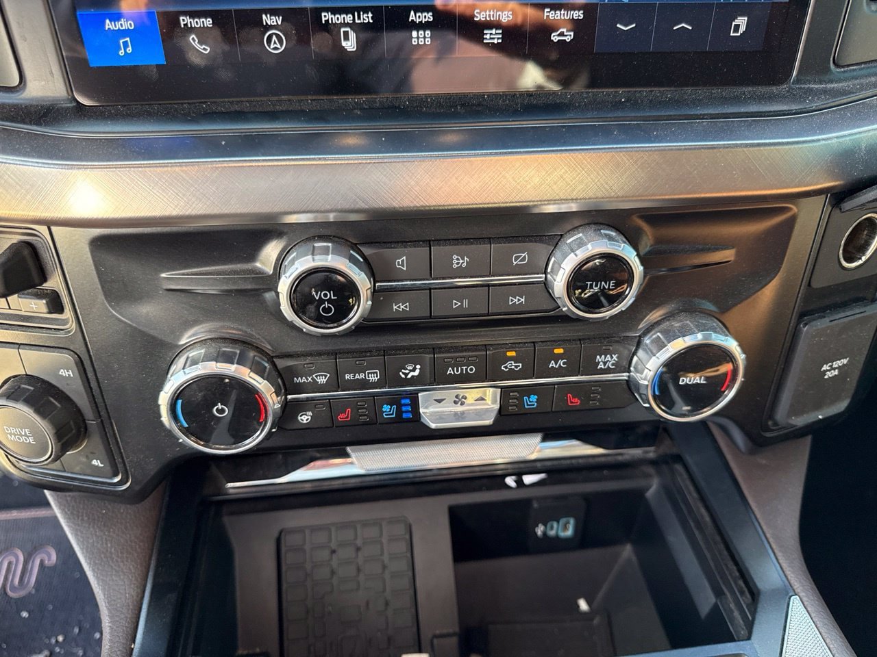 Used 2024 Ford F450 King Ranch w/ FX4 Off-Road Package AWD/4WD image 26