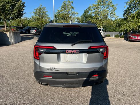 Used 2023 GMC Acadia SLE w/ Driver Convenience Package FWD image 6