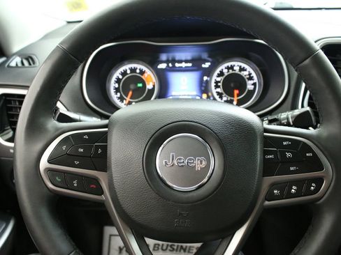 Used 2022 Jeep Cherokee Limited AWD/4WD image 14