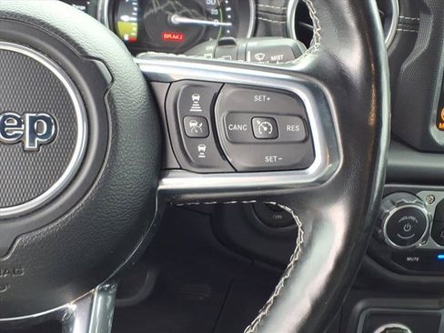 Used 2021 Jeep Wrangler Unlimited Sahara w/ Cold Weather Group image 18