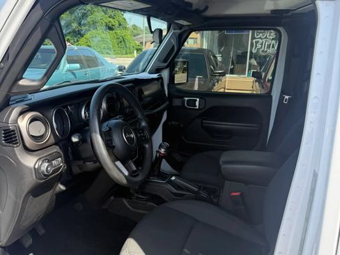 Used 2021 Jeep Wrangler Unlimited Sport AWD/4WD image 11