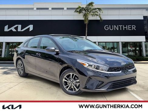 Certified 2023 Kia Forte LXS FWD image 1