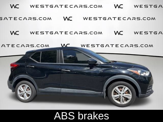 Used 2020 Nissan Kicks S FWD image 4