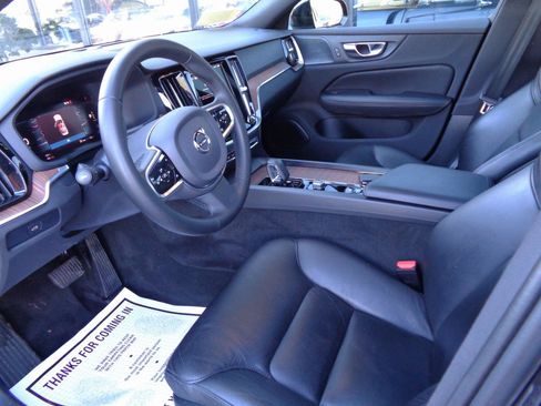 Used 2023 Volvo S60 B5 Plus w/ Climate Package AWD/4WD image 10