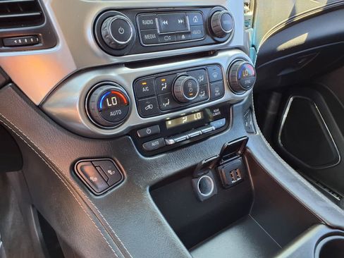 Used 2015 Chevrolet Tahoe LT RWD image 25
