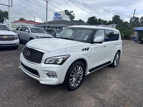 Used 2017 INFINITI QX80 2WD w/ Driver Assistance Package image 3