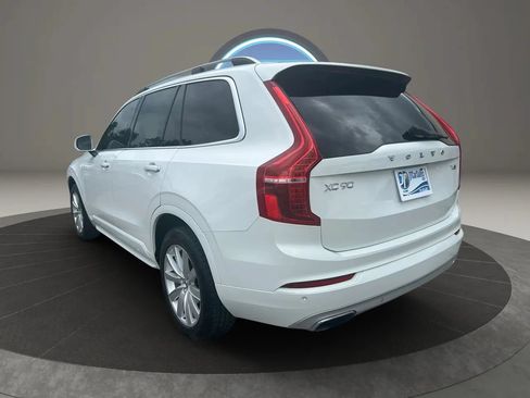 Used 2018 Volvo XC90 T6 Momentum w/ Momentum Plus Package AWD/4WD image 15