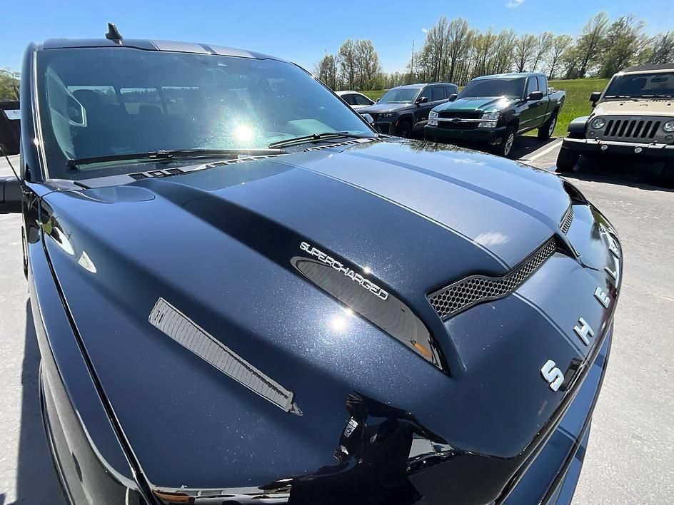Used 2019 Ford F150 Lariat w/ Equipment Group 502A Luxury AWD/4WD image 17