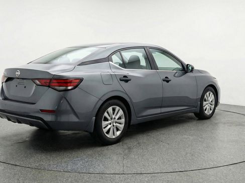 Used 2025 Nissan Sentra S FWD image 9
