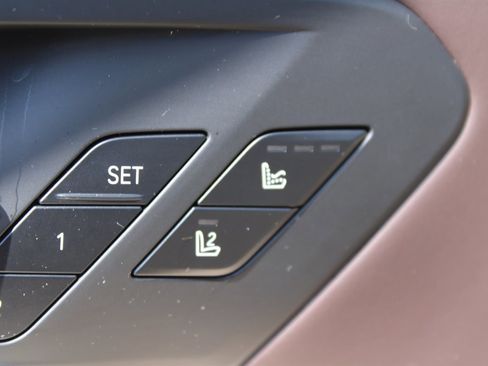 Used 2019 BMW X5 xDrive50i w/ M Sport Package AWD/4WD image 35