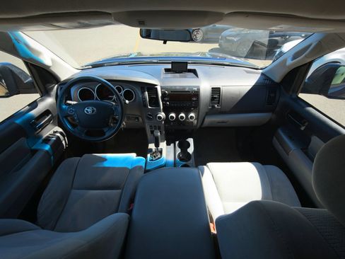 Used 2010 Toyota Sequoia SR5 AWD/4WD image 34