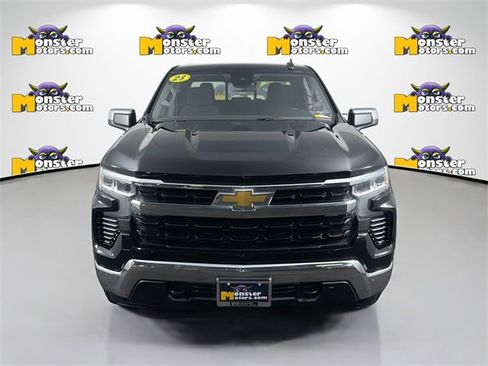 Used 2023 Chevrolet Silverado 1500 LT w/ Convenience Package II image 2