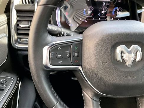 Used 2024 RAM 1500 Laramie AWD/4WD image 15