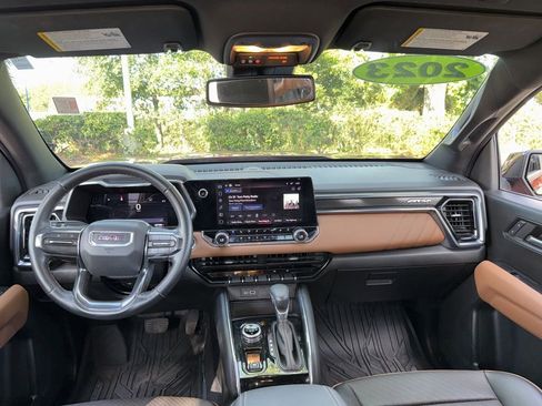 Used 2023 GMC Canyon AT4 w/ AT4 Premium Package image 14