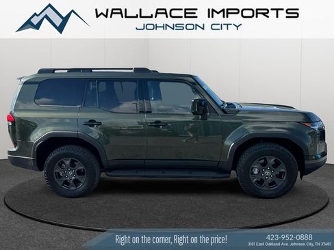 Used 2024 Lexus GX 550 AWD/4WD image 6