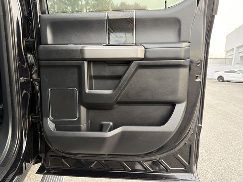 Used 2021 Ford F250 Platinum image 18