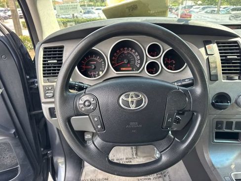 Used 2010 Toyota Tundra 2WD Double Cab image 14