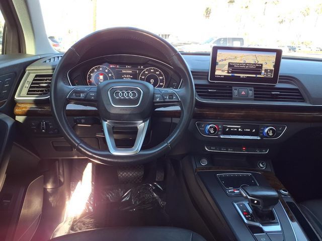 Used 2018 Audi Q5 2.0T Premium Plus w/ Premium Plus Package AWD/4WD image 8