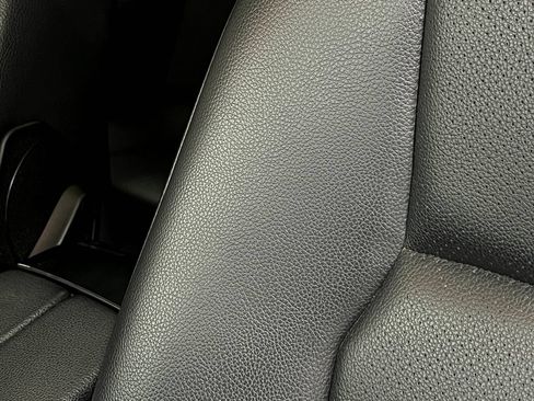 Used 2012 Mercedes-Benz GLK 350 4MATIC image 17