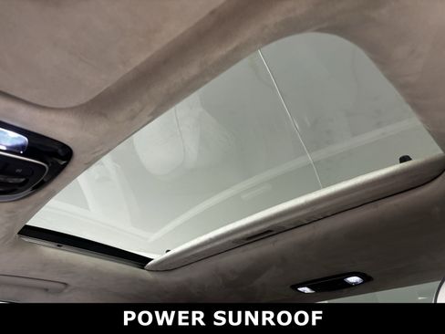 Used 2022 Hyundai Palisade Calligraphy image 5