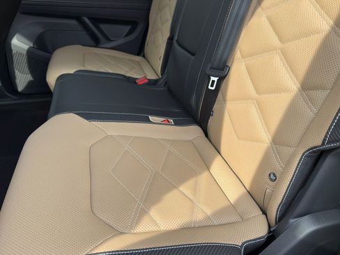 New 2026 Volkswagen Atlas Cross Sport SE FWD image 29