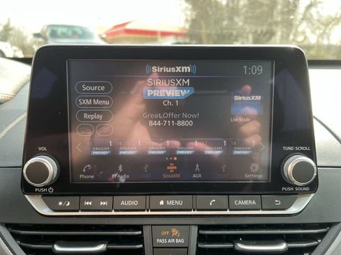 Used 2024 Nissan Altima 2.5 SR image 16