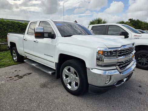Used 2017 Chevrolet Silverado 1500 LTZ w/ LTZ Plus Package AWD/4WD image 2
