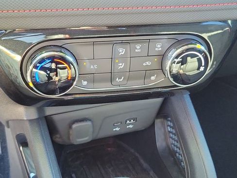 Certified 2025 Chevrolet TrailBlazer RS image 25