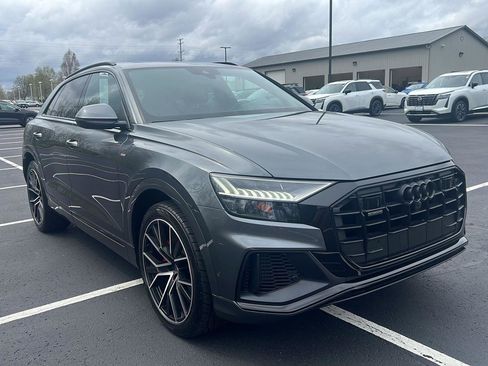 Used 2021 Audi Q8 Prestige w/ Prestige Package AWD/4WD image 7