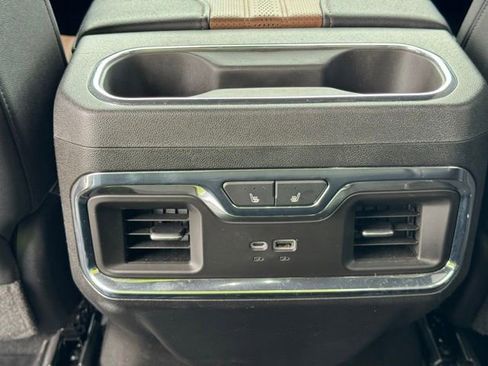 Used 2024 Chevrolet Silverado 2500 High Country w/ High Country Premium Package AWD/4WD image 19