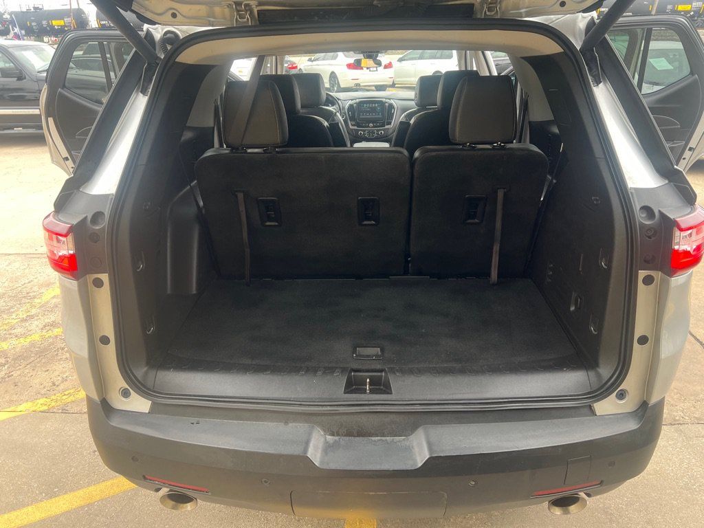 Used 2019 Chevrolet Traverse LT FWD image 11