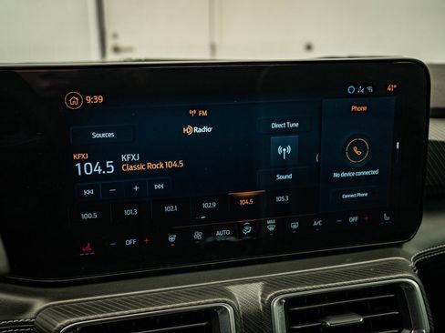 Used 2025 Ford Mustang Premium image 33