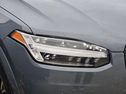 Used 2020 Volvo XC90 T5 Momentum w/ Protection Package AWD/4WD image 7